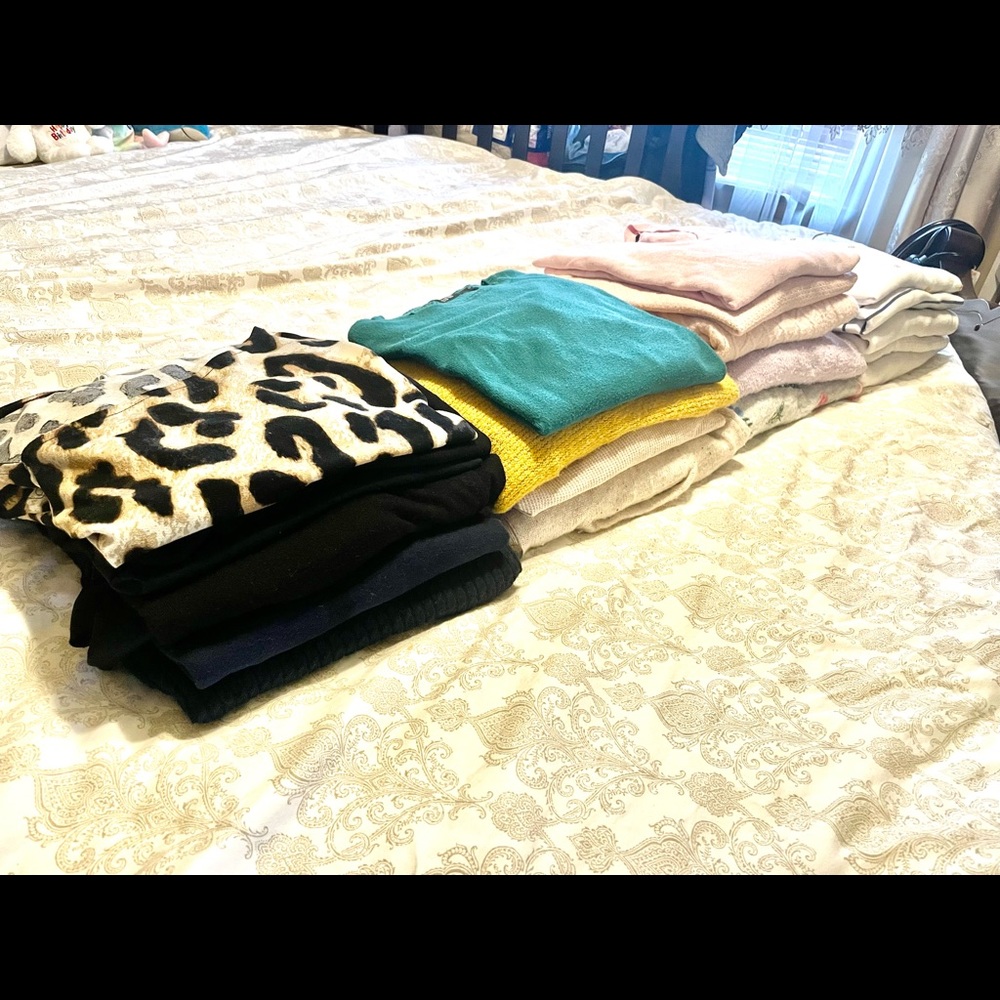 Lots of sweaters for women size S-M